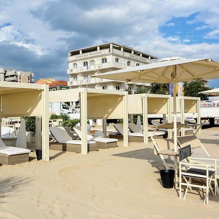 Terrazza Marconi Hotel&Spamarine سينِغاليا المظهر الخارجي الصورة