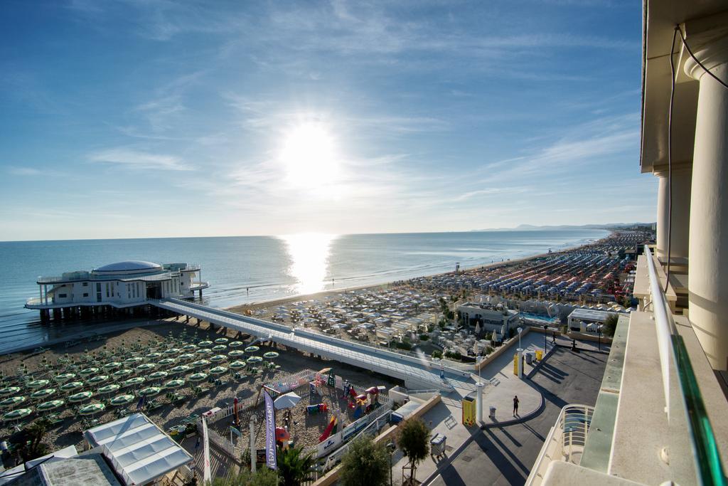 Terrazza Marconi Hotel&Spamarine سينِغاليا المظهر الخارجي الصورة