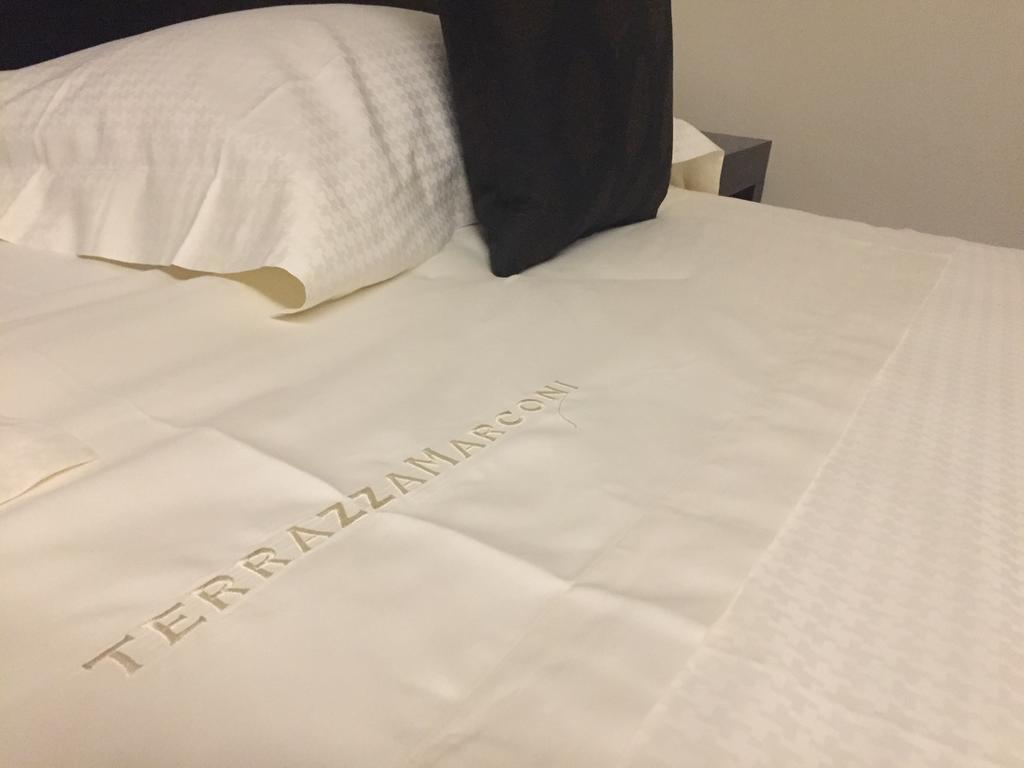 Terrazza Marconi Hotel&Spamarine سينِغاليا المظهر الخارجي الصورة