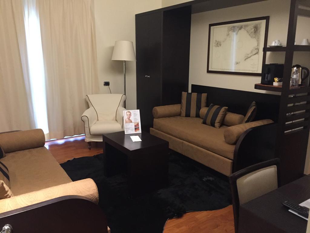 Terrazza Marconi Hotel&Spamarine سينِغاليا المظهر الخارجي الصورة