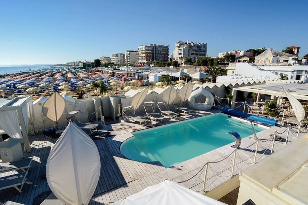 Terrazza Marconi Hotel&Spamarine سينِغاليا المظهر الخارجي الصورة