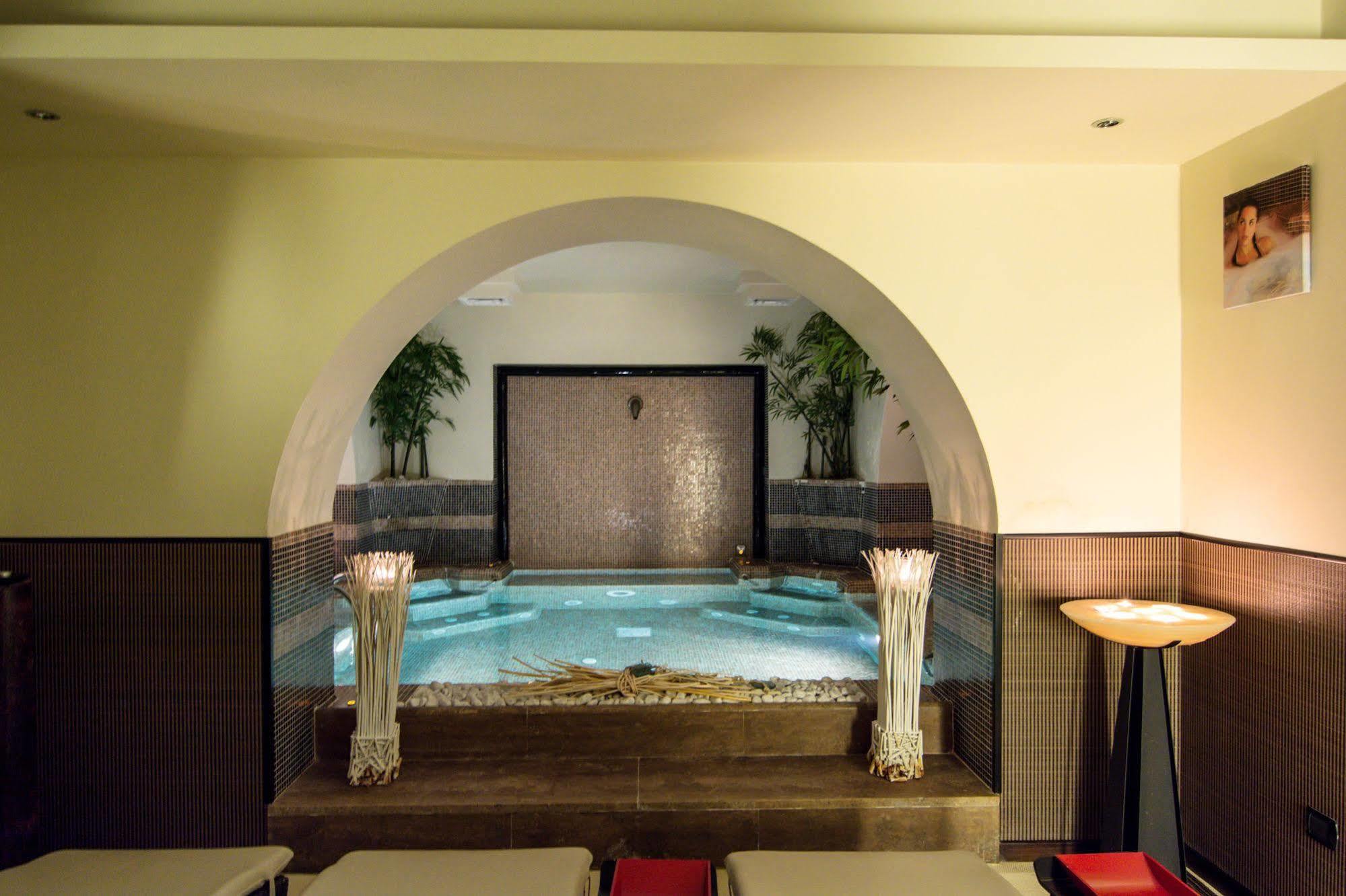 Terrazza Marconi Hotel&Spamarine سينِغاليا المظهر الخارجي الصورة