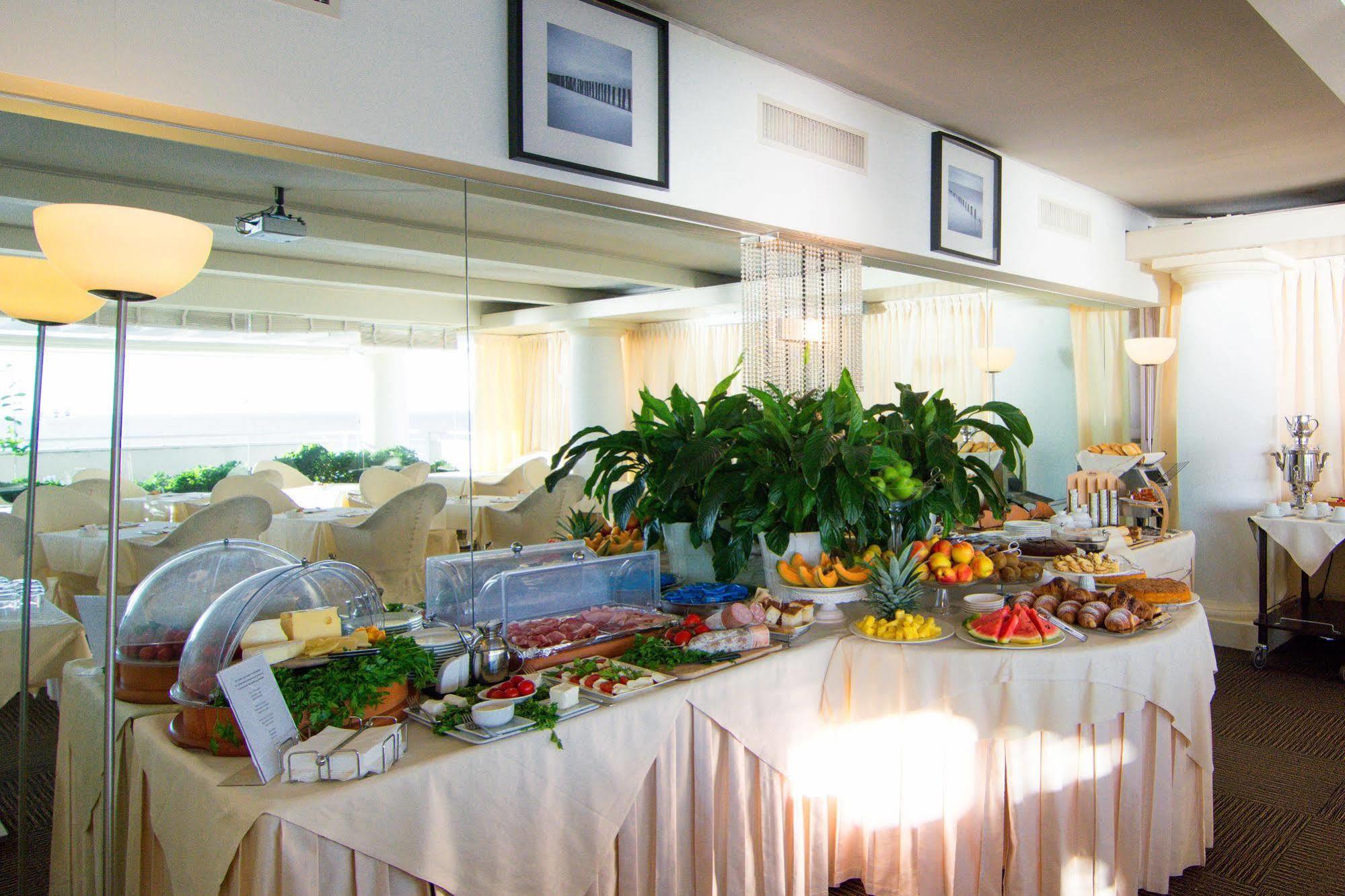 Terrazza Marconi Hotel&Spamarine سينِغاليا المظهر الخارجي الصورة