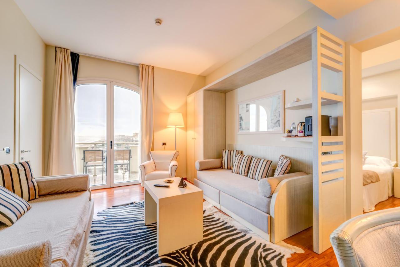 Terrazza Marconi Hotel&Spamarine سينِغاليا المظهر الخارجي الصورة
