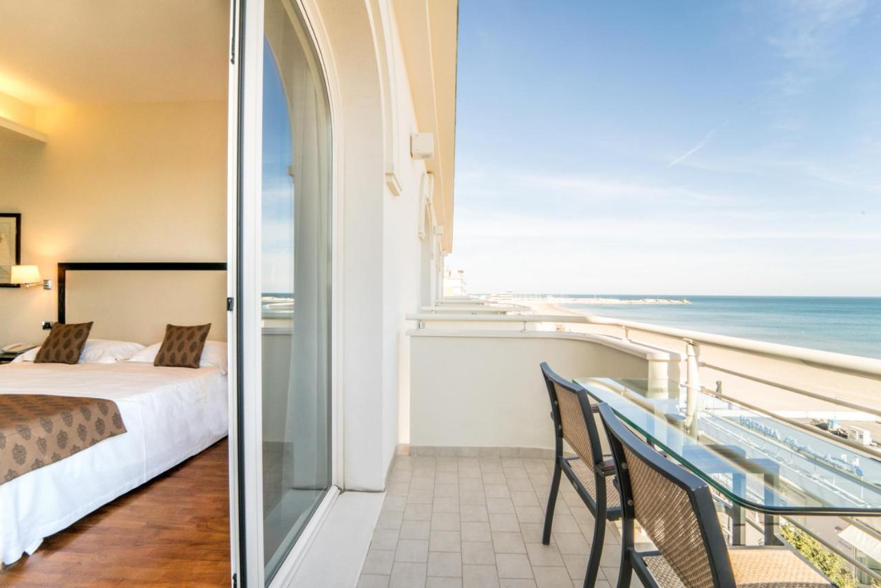 Terrazza Marconi Hotel&Spamarine سينِغاليا المظهر الخارجي الصورة