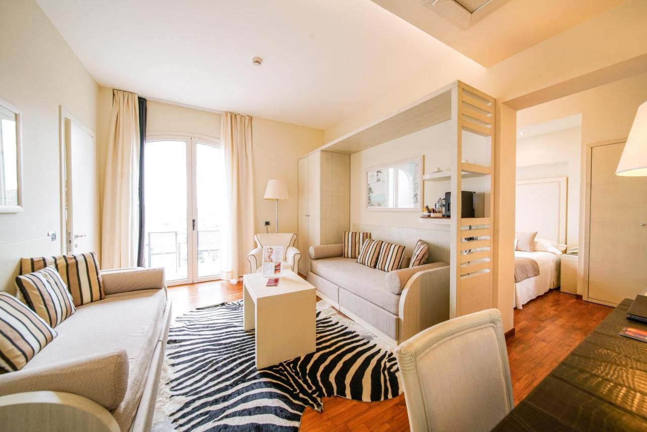 Terrazza Marconi Hotel&Spamarine سينِغاليا المظهر الخارجي الصورة
