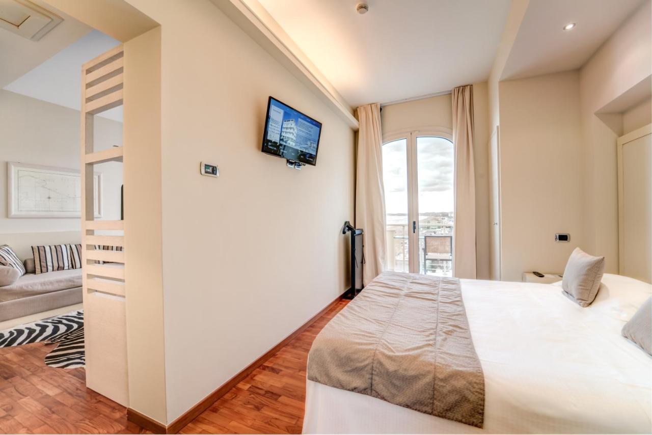 Terrazza Marconi Hotel&Spamarine سينِغاليا المظهر الخارجي الصورة